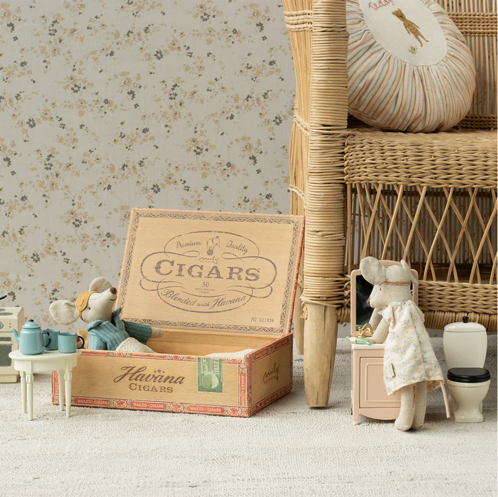 Maileg Mum &amp; Dad Mice in Cigar Box