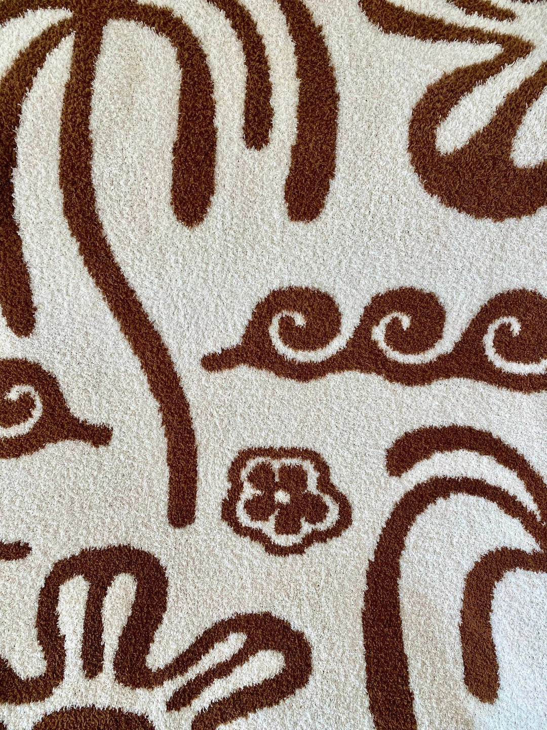 Hanalei Plush Throw - Mocha &amp; Cream